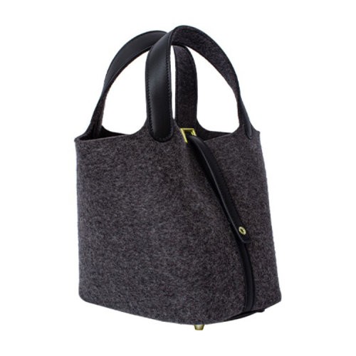 【爆款主推现货】HERMES/爱马仕 经典款 黑色毛毡皮质 金扣 女士手提包Picotin18（配HERMES礼品盒）